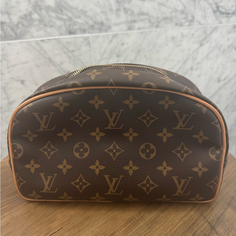 Louis Vuitton Monogram Toilette Bag 25